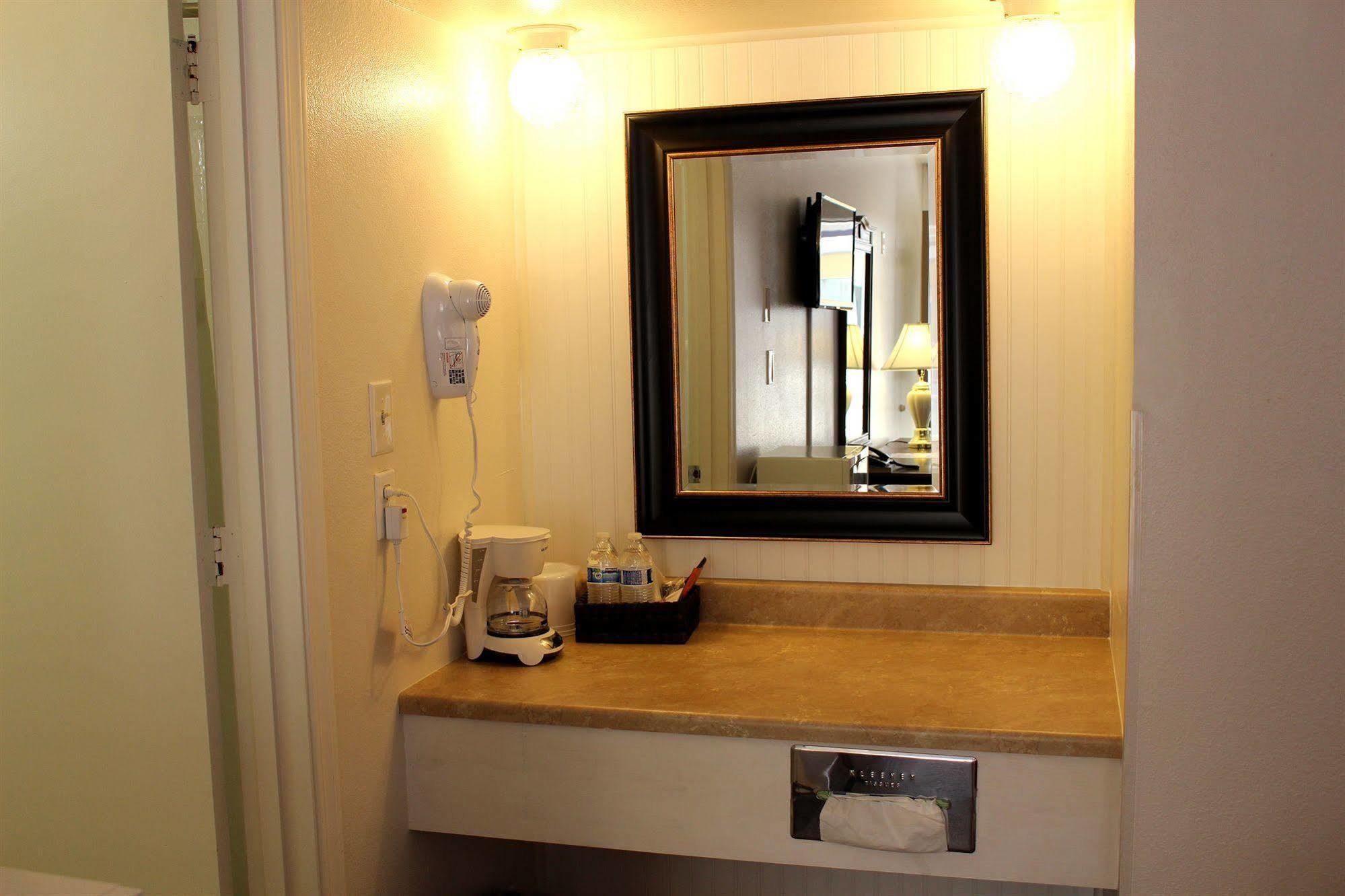 Sovana Inn Медфорд Екстер'єр фото